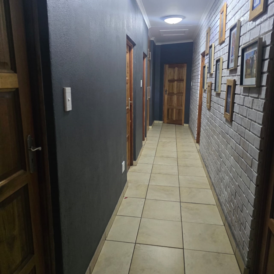 4 Bedroom Property for Sale in Kuruman Northern Cape